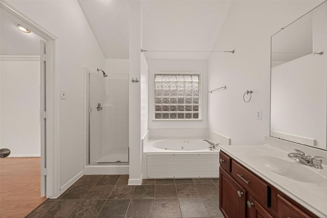 2704 Hewn Rock Way, Pearland, TX 77584