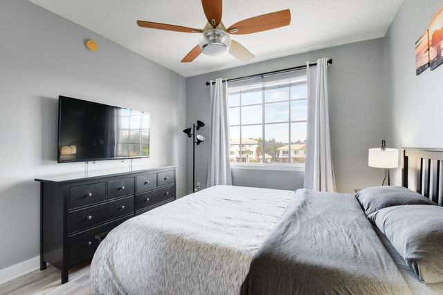 7302 W Myrtlewood Cir Circle W, Palm Beach Gardens, FL 33418