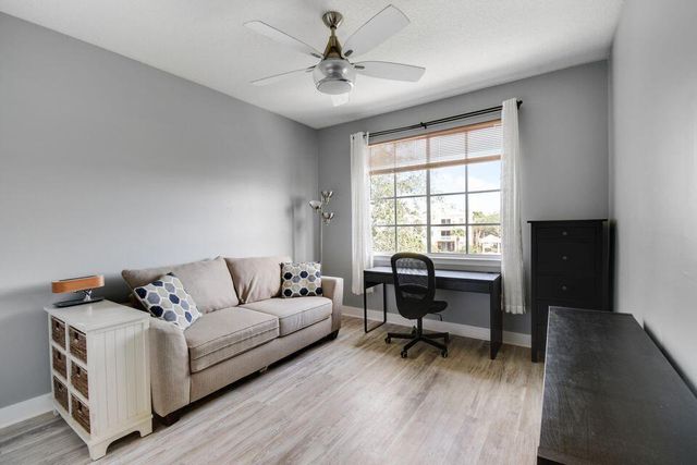 7302 W Myrtlewood Cir Circle W, Palm Beach Gardens, FL 33418