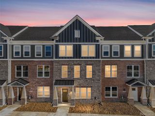 43173 Atwood Ave, Novi, MI 48375