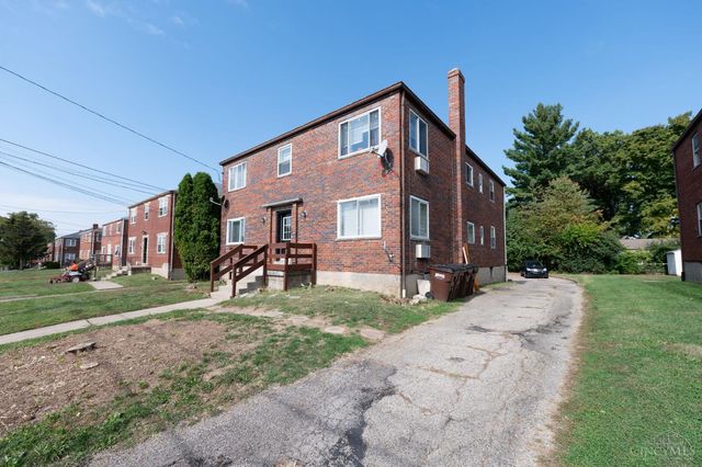 636 Maple Drive, Reading, OH 45215