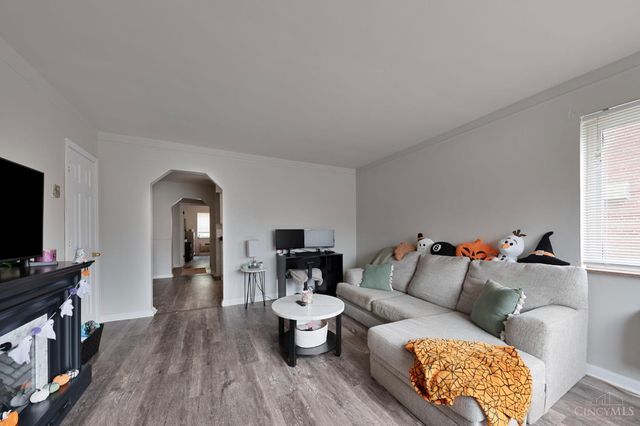 636 Maple Drive, Reading, OH 45215