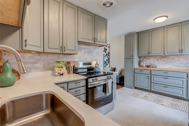 7672 Saulsbury Street, Arvada, CO 80003