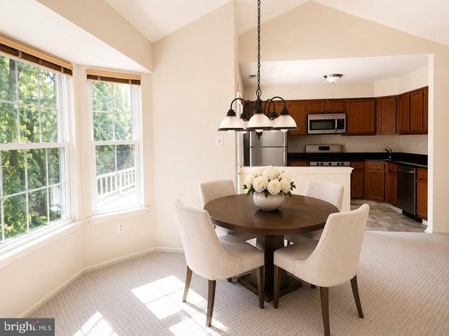 120 WYCOMBE PL, Somerset, NJ 08873