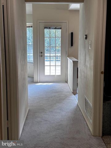 120 WYCOMBE PL, Somerset, NJ 08873