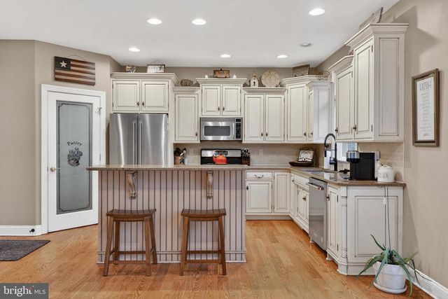 104 ROYAL HORSE WAY, Reinholds, PA 17569