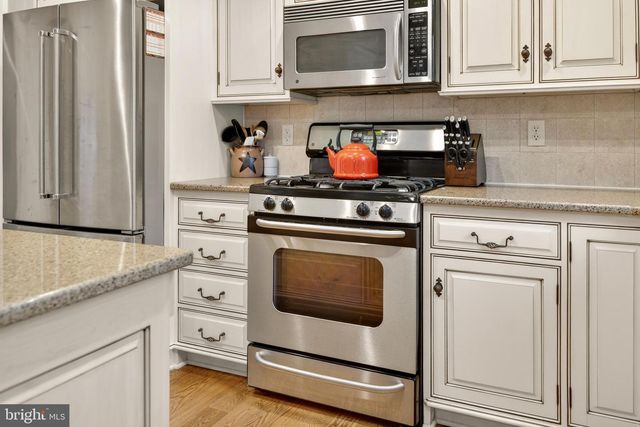 104 ROYAL HORSE WAY, Reinholds, PA 17569