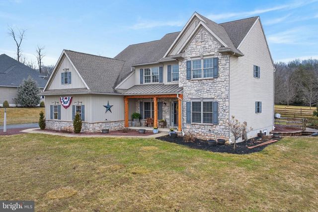 104 ROYAL HORSE WAY, Reinholds, PA 17569