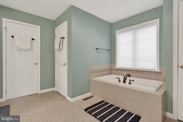 104 ROYAL HORSE WAY, Reinholds, PA 17569