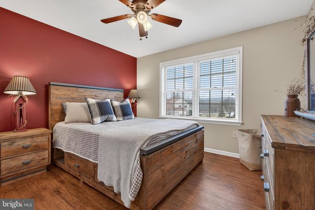 104 ROYAL HORSE WAY, Reinholds, PA 17569