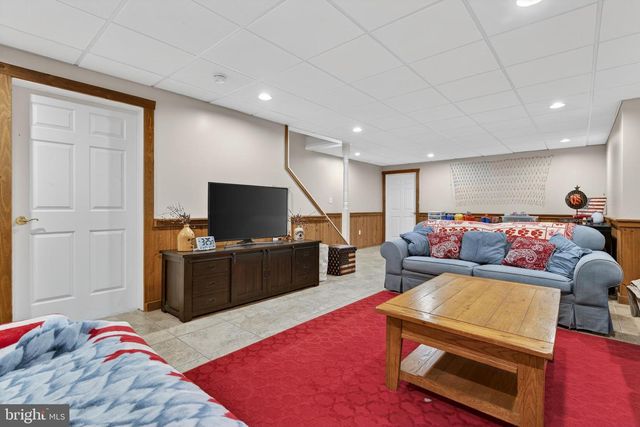 104 ROYAL HORSE WAY, Reinholds, PA 17569