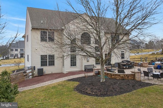 104 ROYAL HORSE WAY, Reinholds, PA 17569