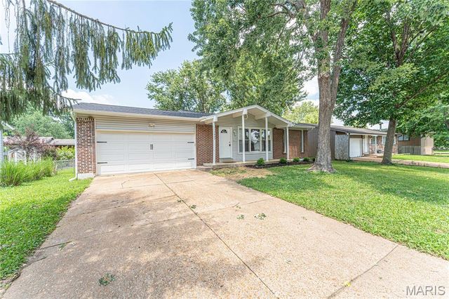 1405 Birch Drive, Pacific, MO 63069