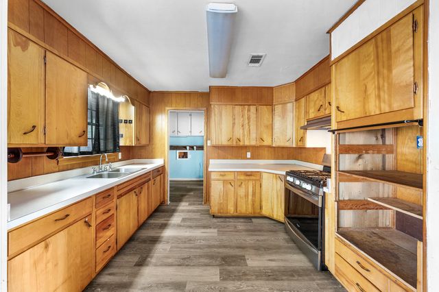 801 N Winnsboro Street, Quitman, TX 75783