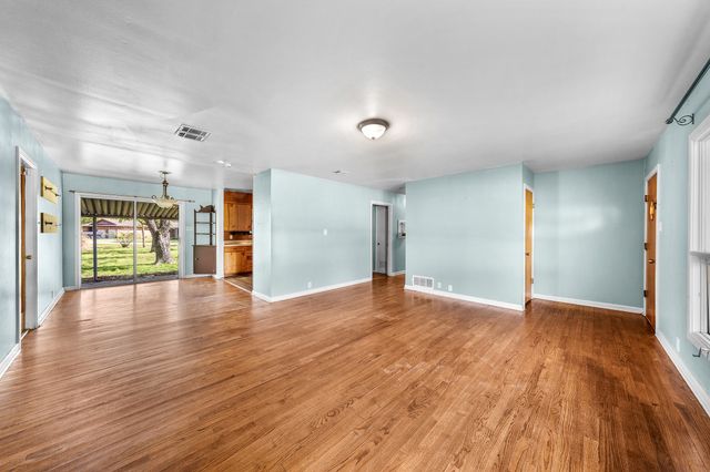 801 N Winnsboro Street, Quitman, TX 75783