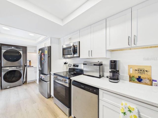 407 MEADOWOOD BOULEVARD, Fern Park, FL 32730