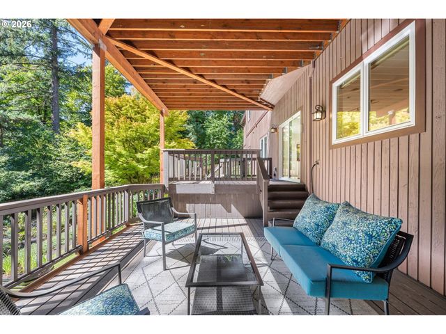 2726 Sw 28TH Dr, Portland, OR 97219