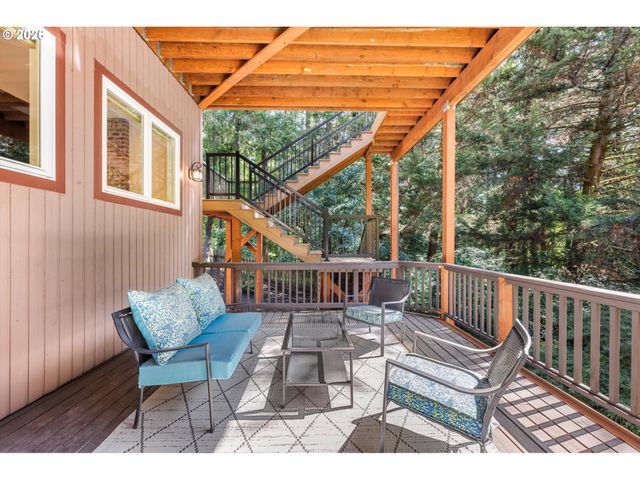 2726 Sw 28TH Dr, Portland, OR 97219