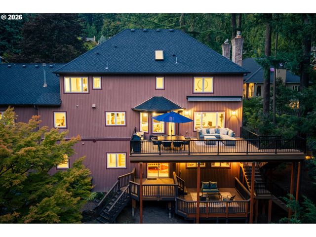 2726 Sw 28TH Dr, Portland, OR 97219