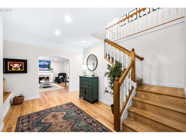 2726 Sw 28TH Dr, Portland, OR 97219