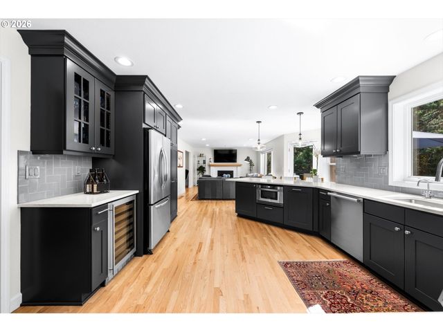 2726 Sw 28TH Dr, Portland, OR 97219