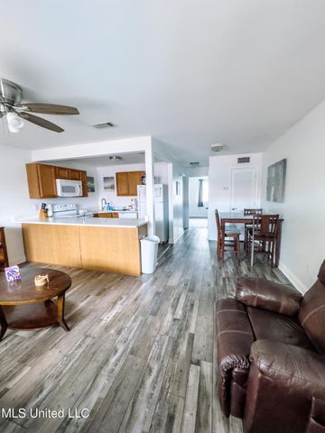 1664 Beach Boulevard, 128, Biloxi, MS 39531