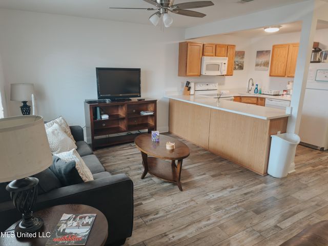 1664 Beach Boulevard, 128, Biloxi, MS 39531