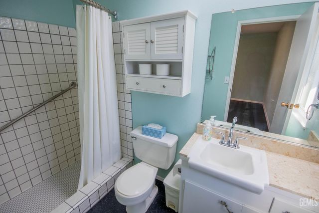 409 Cherry Hills Drive, Bakersfield, CA 93309