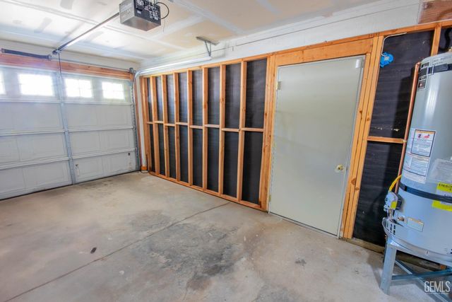 409 Cherry Hills Drive, Bakersfield, CA 93309