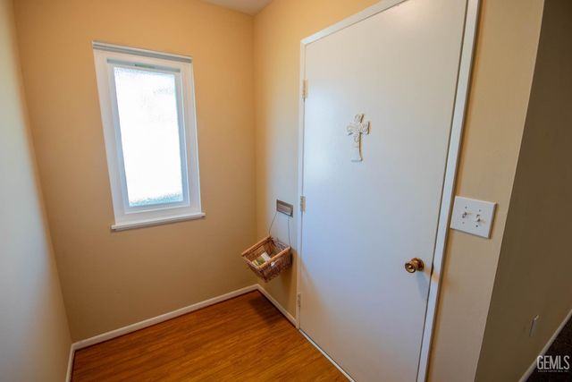 409 Cherry Hills Drive, Bakersfield, CA 93309