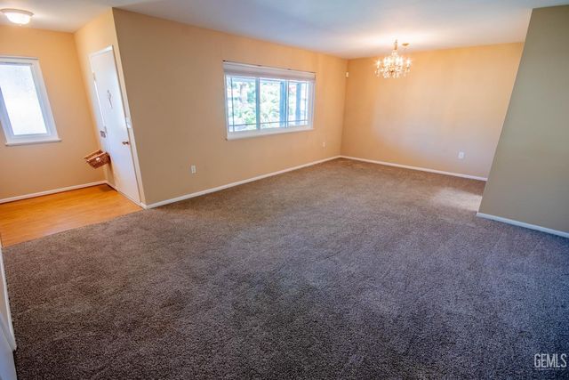 409 Cherry Hills Drive, Bakersfield, CA 93309