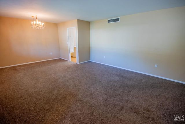 409 Cherry Hills Drive, Bakersfield, CA 93309