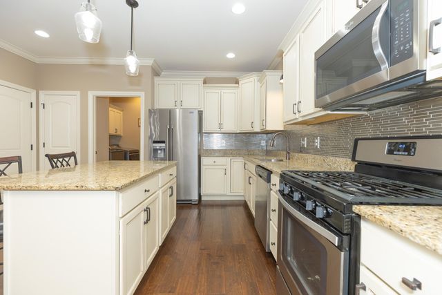 5023 Paddock Drive, Evansville, IN 47715