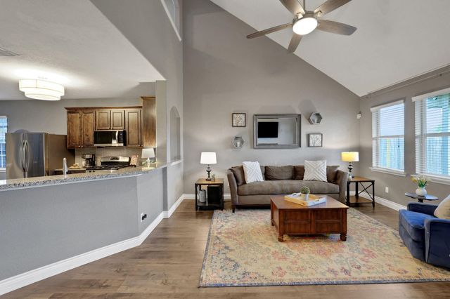 4618 Legends Bay Drive, Baytown, TX 77523