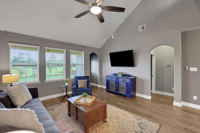 4618 Legends Bay Drive, Baytown, TX 77523