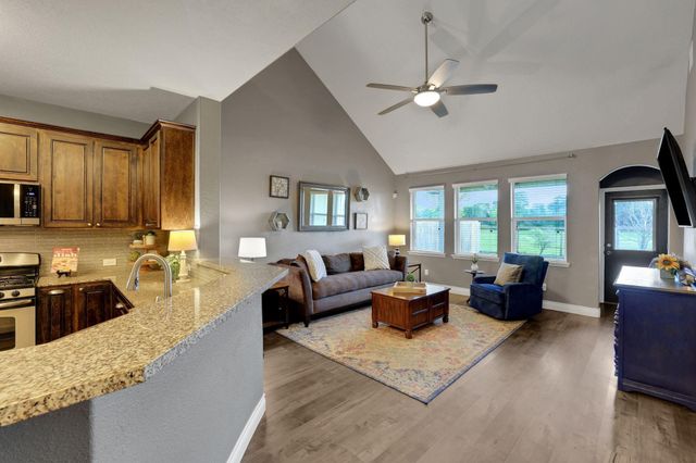 4618 Legends Bay Drive, Baytown, TX 77523