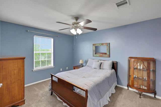 4618 Legends Bay Drive, Baytown, TX 77523