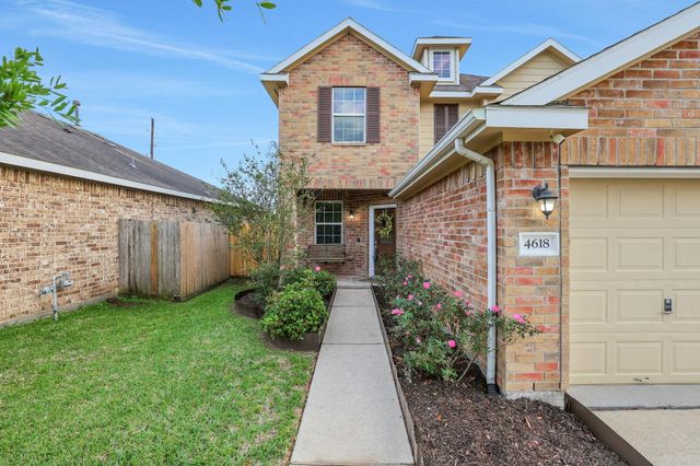 4618 Legends Bay Drive, Baytown, TX 77523