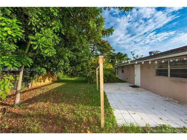 127 NW 13th Ave rear, Dania Beach, FL 33004