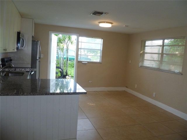 127 NW 13th Ave rear, Dania Beach, FL 33004