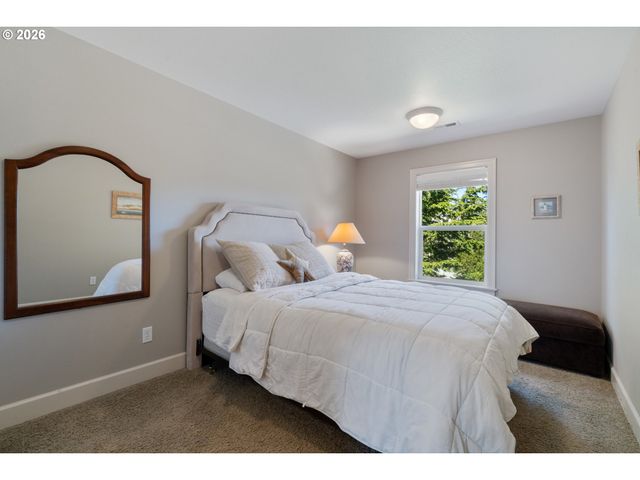 17460 OLD PACIFIC Hwy, Rockaway Beach, OR 97136