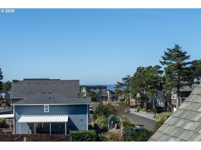 17460 OLD PACIFIC Hwy, Rockaway Beach, OR 97136