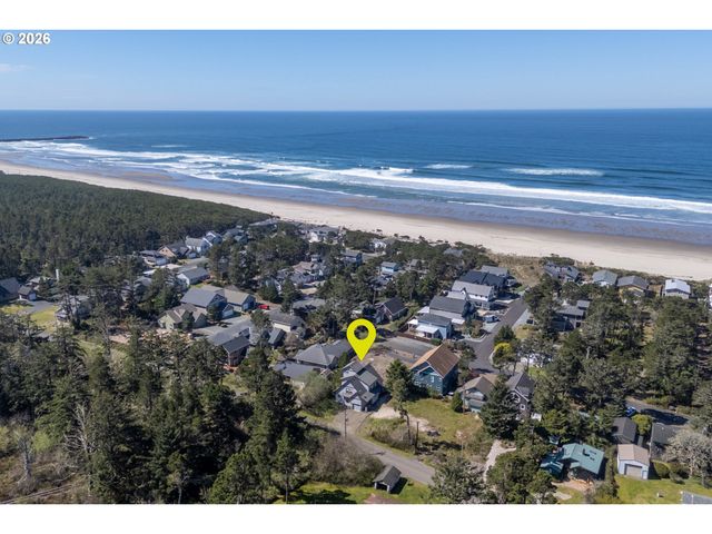 17460 OLD PACIFIC Hwy, Rockaway Beach, OR 97136