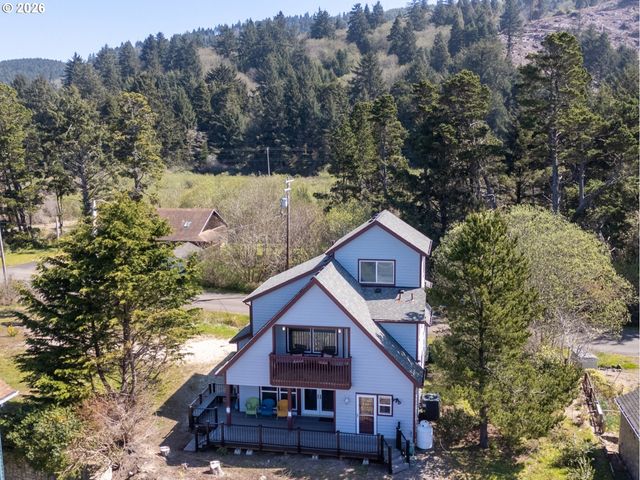 17460 OLD PACIFIC Hwy, Rockaway Beach, OR 97136