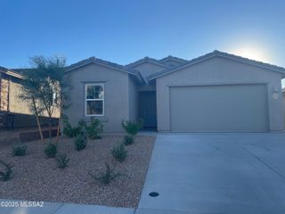 8556 S Placita Reata, Vail, AZ 85641