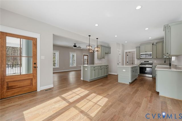 3139 Pineview Dr, Powhatan, VA 23139