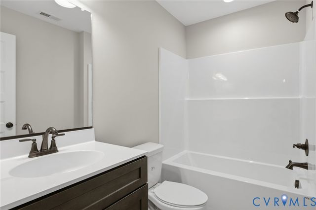 3139 Pineview Dr, Powhatan, VA 23139