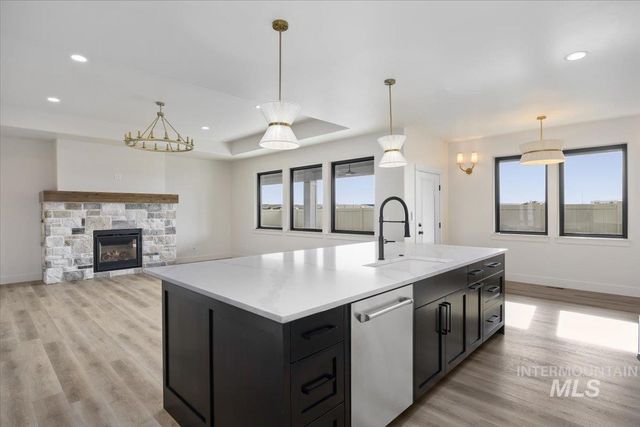 663 Canyon Crest Drive W, Twin Falls, ID 83301