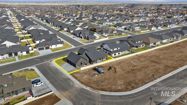 663 Canyon Crest Drive W, Twin Falls, ID 83301