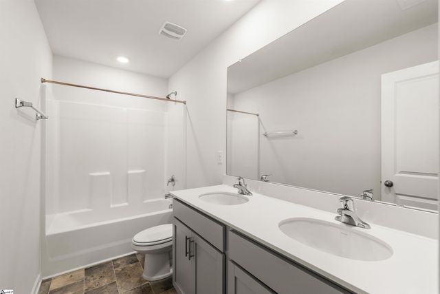 136 Poplarville Drive, Piedmont, SC 29673